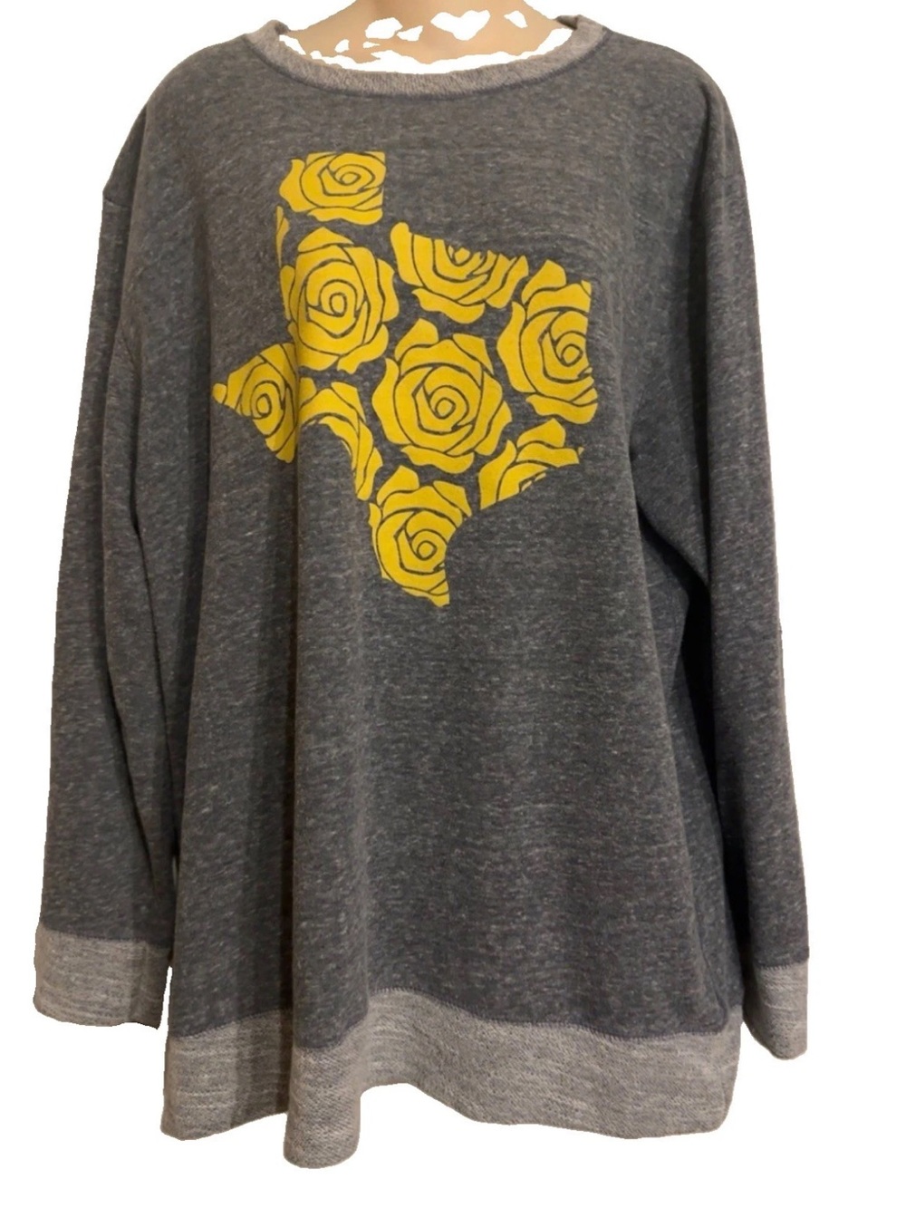 LAT XL Gray Sweatshirt w/ Yellow Texas Roses + Elbow Patches 52" Bust